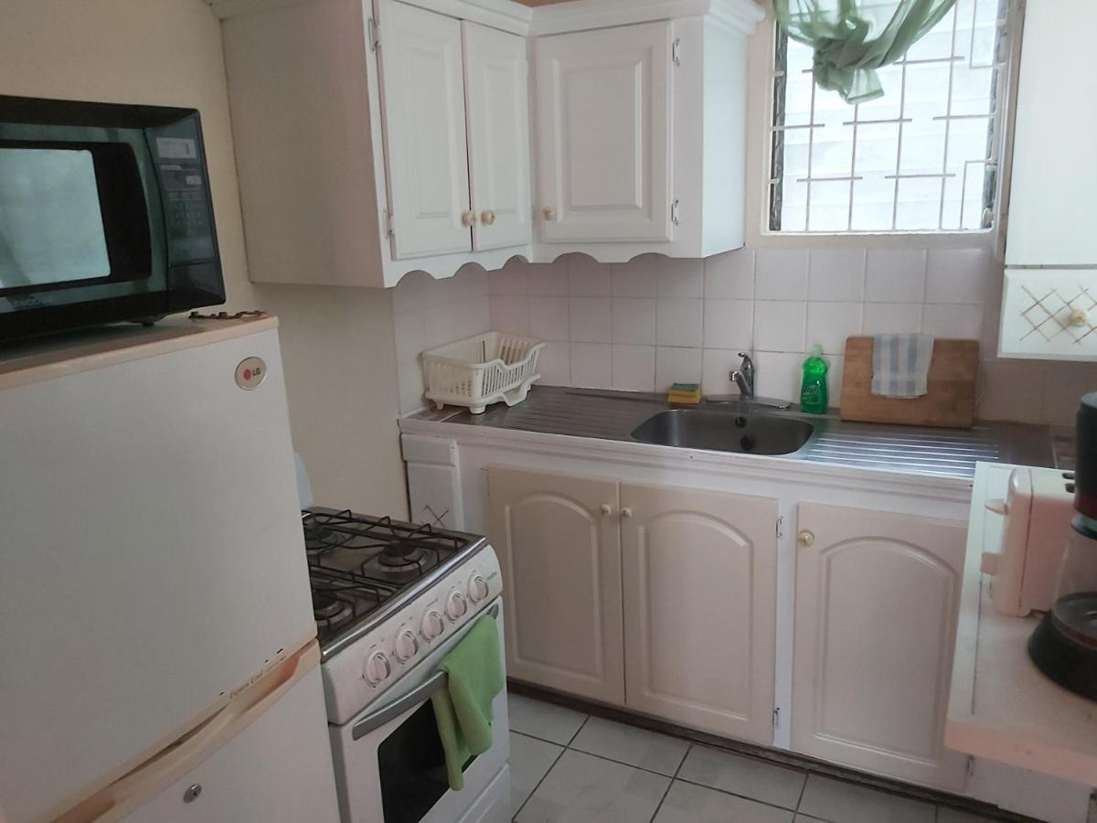 Ocean View Apartments Бриджтаун Екстериор снимка
