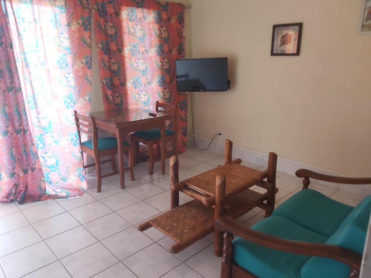 Ocean View Apartments Бриджтаун Екстериор снимка