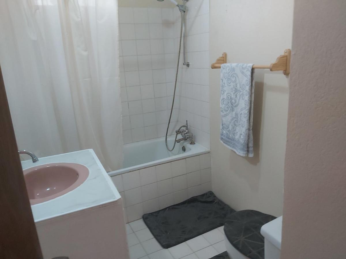 Ocean View Apartments Бриджтаун Екстериор снимка