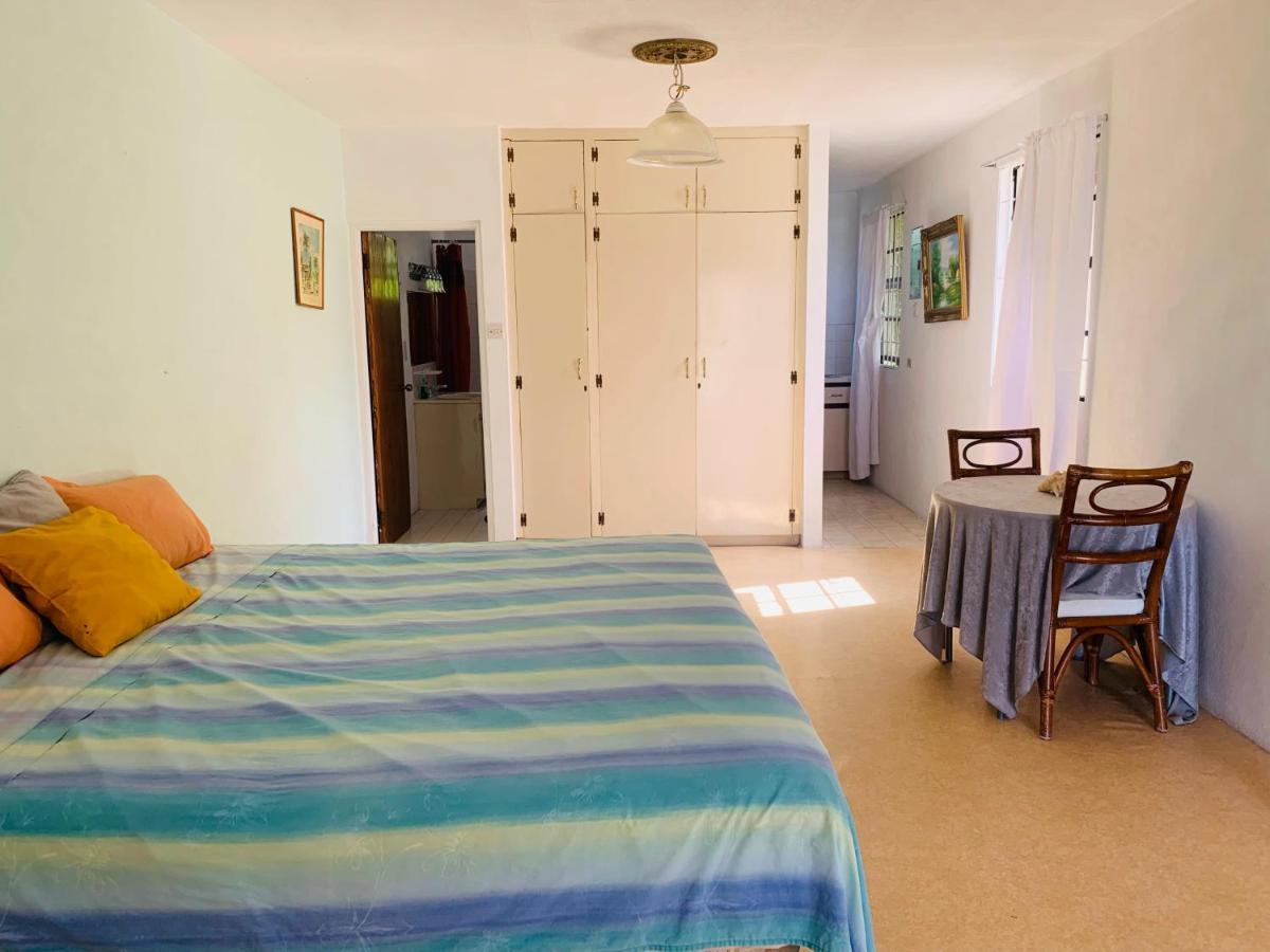 Ocean View Apartments Бриджтаун Екстериор снимка
