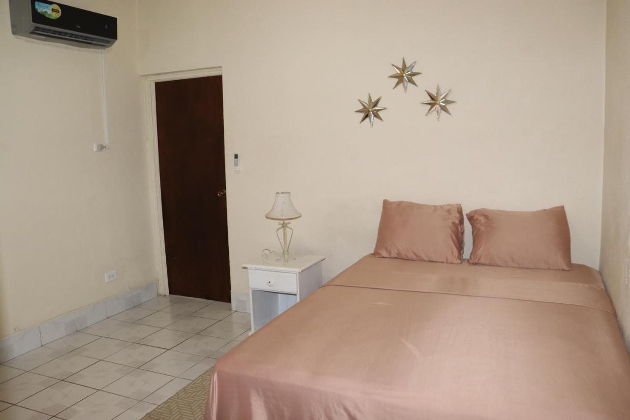 Ocean View Apartments Бриджтаун Екстериор снимка