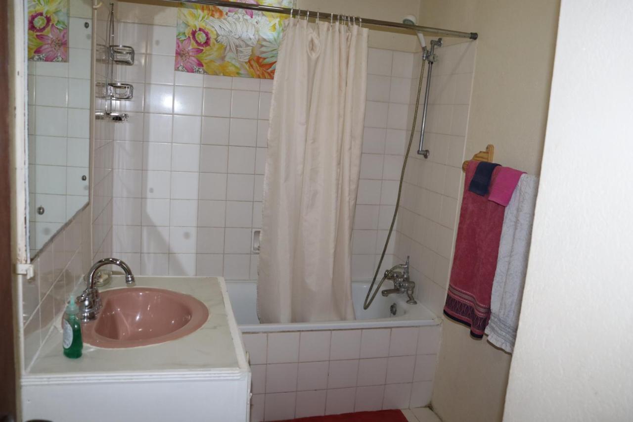 Ocean View Apartments Бриджтаун Екстериор снимка
