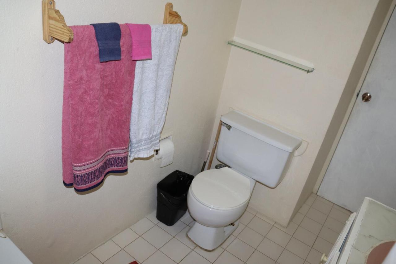 Ocean View Apartments Бриджтаун Екстериор снимка
