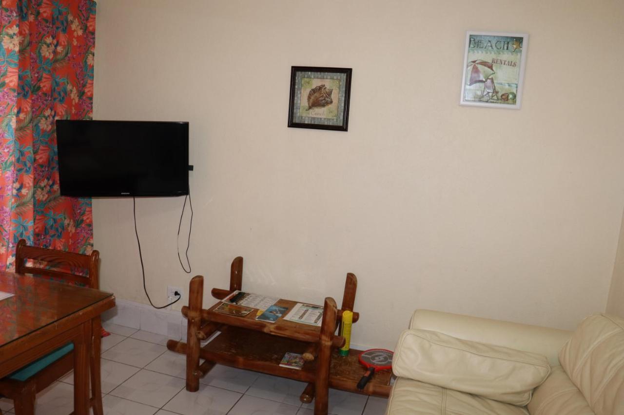 Ocean View Apartments Бриджтаун Екстериор снимка