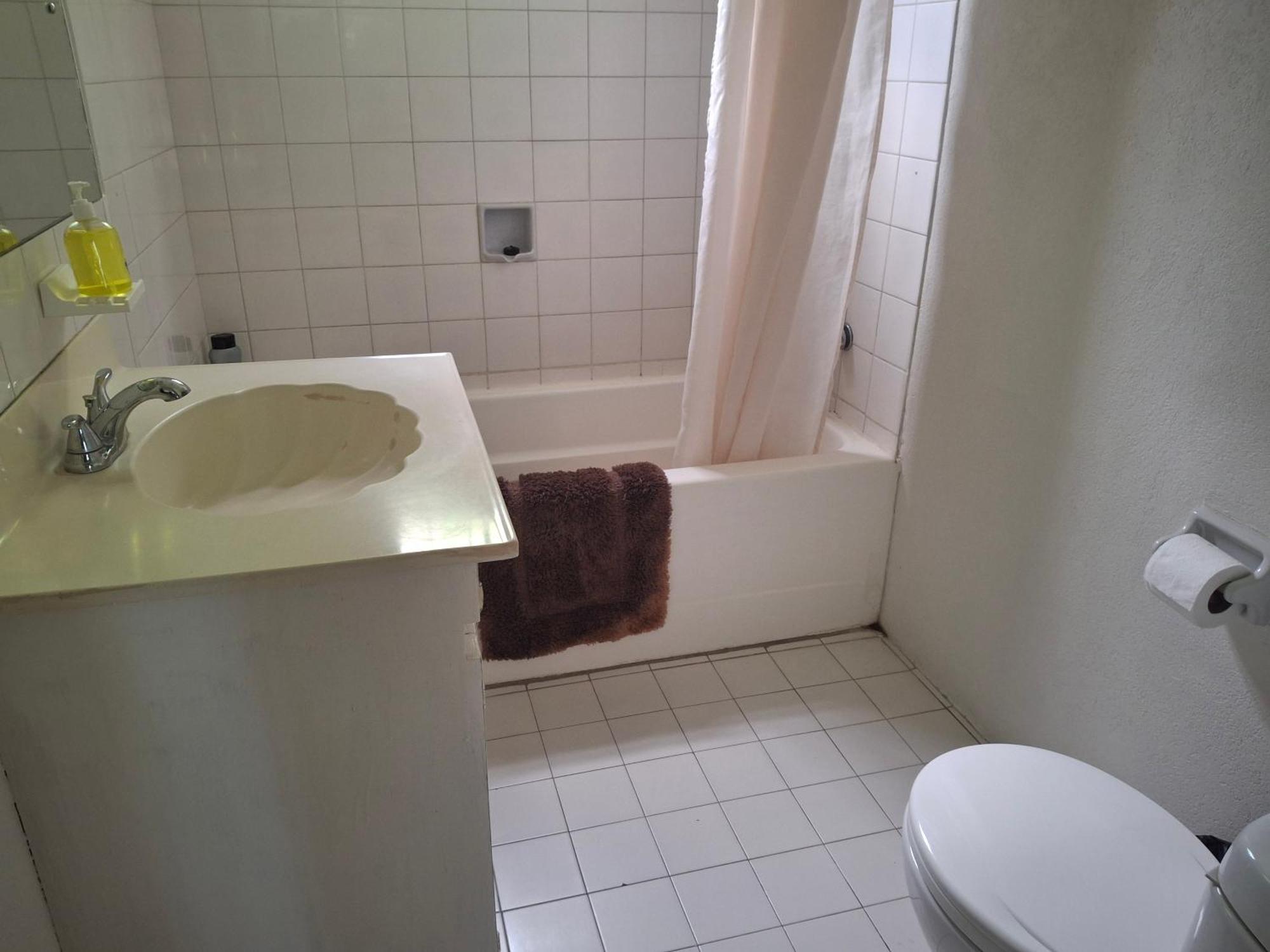 Ocean View Apartments Бриджтаун Екстериор снимка